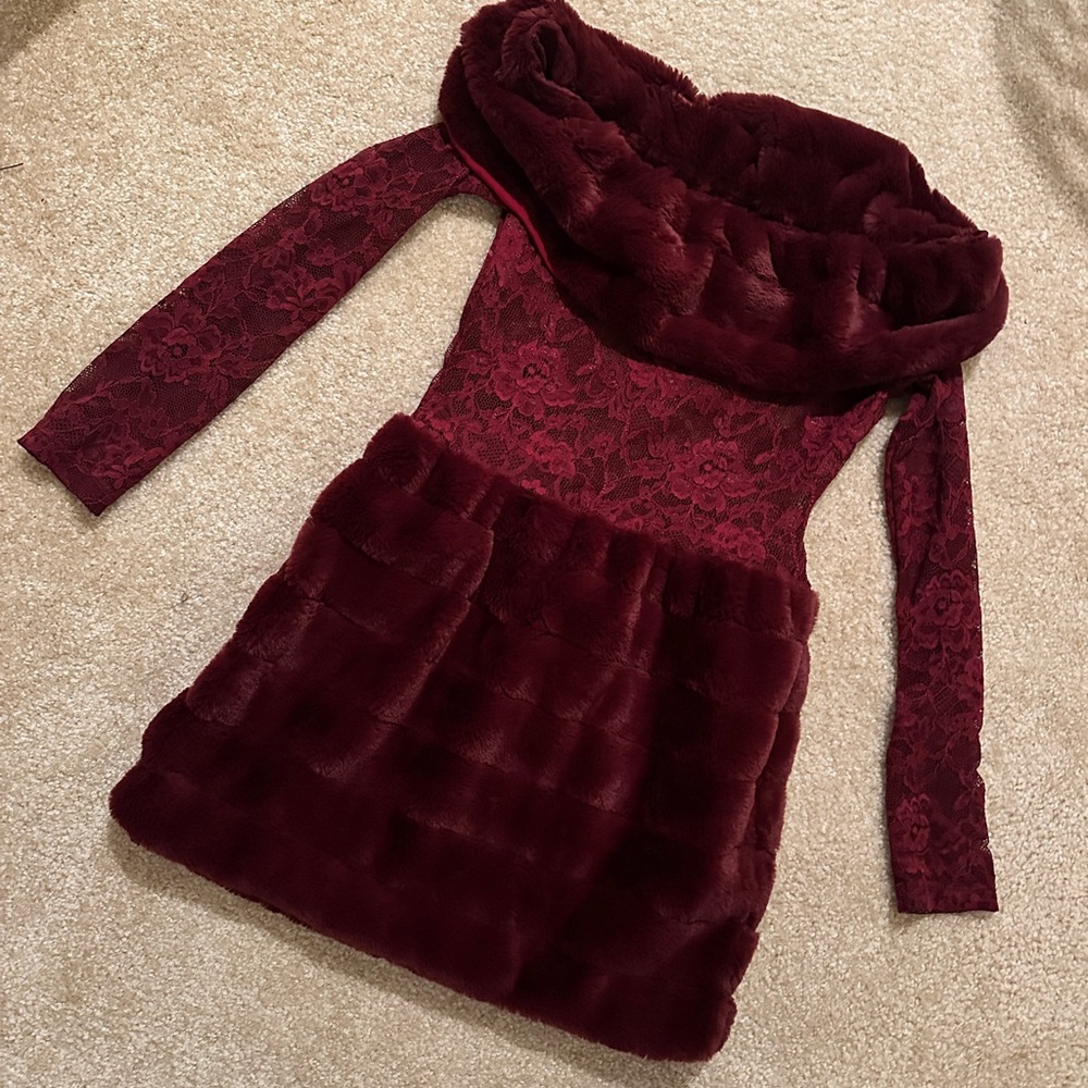 Elegant Burgundy Lace and Faux Fur Dress